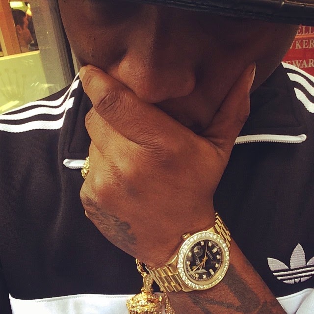 Davido Shows Off New 18K Diamond Jesus Piece And Rolex 6 686178569216934835 26832639