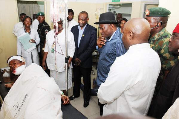 PRESIDENT JONATHAN VISITING NYANYA BOMB BLAST VICTIMS AT ASOKORO HOSPITAL.