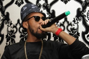 Phyno perfoming