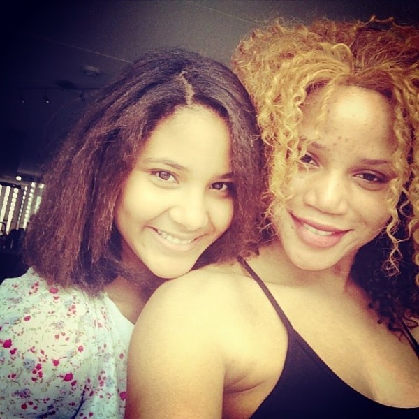 maheeda_with_daughter_01