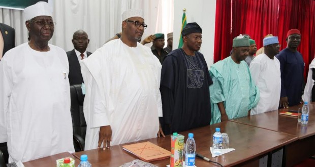 G-5 Governors Defection: PDP Not Missing Amaechi, Kwankwaso, Others, Says Jonathan 3 L-R: THE CHAIRMAN, PDP BOARD OF TRUSTEES, CHIEF TONY ANENIH; THE PARTY’S NATIONAL CHAIRMAN, ADAMU MUAZU; PRESIDENT GOODLUCK JONATHAN, VICE PRESIDENT NAMADI SAMBO, SENATE PRESIDENT, DAVID MARK AND THE DEPUTY SENATE PRESIDENT, SENATOR IKE IKWEREMADU, AT THE NATIONAL EXECUTIVE COMMITTEE MEETING OF THE PARTY IN ABUJA, THURSDAY. PHOTO: AKIN OLADOKUN.