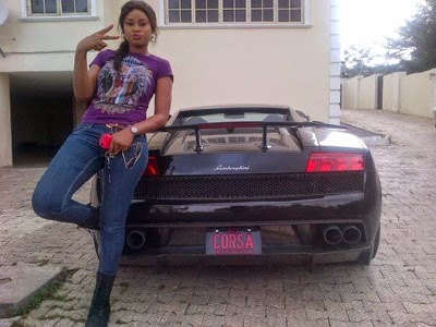 GINA-LAMBORGHINI-LOGGTV-2