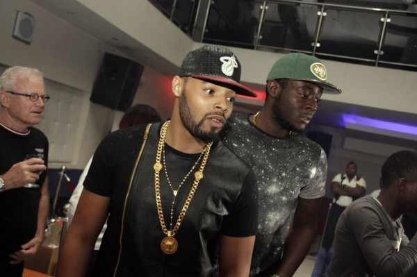 Official-Photos-from-Wizkids-Birthday-July-2014-loggtv-3