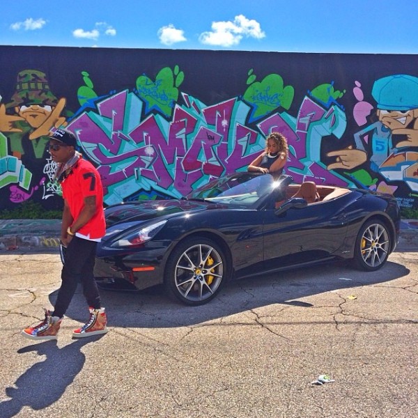 Wizkid-in-Miami-August-2014-LOGGTV-02