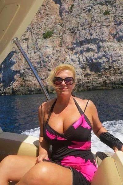 bikini-bud-on-new-sexy-croatian3