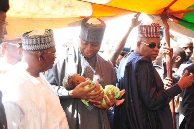 Saraki at IDP camp