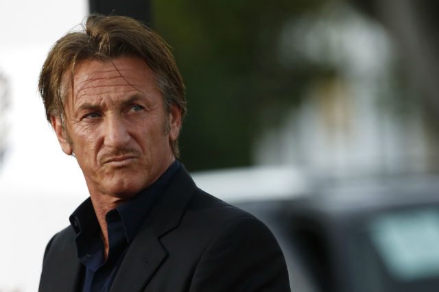 True Blue Tribute at Madonna Gig in New York thrilled Sean Penn 1 Sean Penn