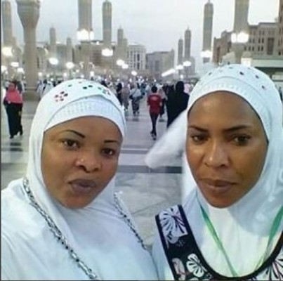 Dayo Amusa and Fathia Balogun Participate In 2015 Hajj, Fathia Shows Off Her Golden Teeth 5 Dayo Amusa and Fathia Balogun