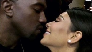 kimye kissing