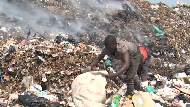 Kenya turns rubbish into cash
