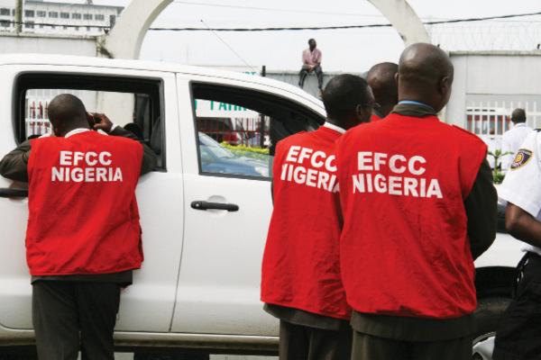 EFCC-operatives-at-work