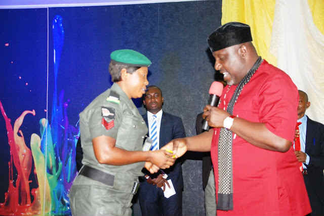 Imo Government House Staff Competition: Policewoman Wins Brand New Car Plus N1m 1 Governor Okorocha handing over the keys of the brand new car to Mrs. Blessing Ogbuefi at the Nicks Banquet Hall, Government House, Owerri on 15th December 2015