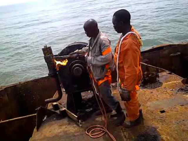 ship-breaking-in-Nigeria