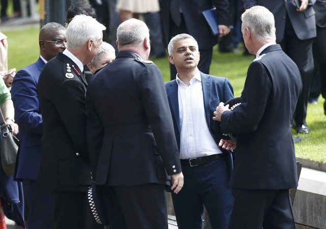Sadiq-Khan-Sworns-in-As-The-First-Muslim-Mayor-of-London-7