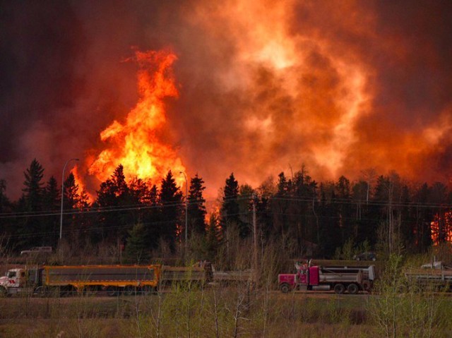 alberta-wildfire-in-canada