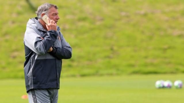 Sam Allardyce Knew Leeds United Needed A Miracle To Survive - Karl Robinson 1 SAM ALLARDYCE