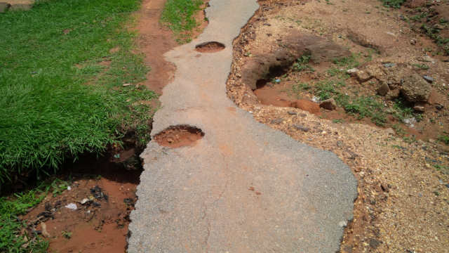 dilapidated-ogoja-road-in-cross-river-state-2
