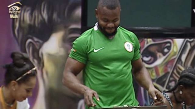 Wash Your Armpits Properly Before Coming To The Gym - Kemen 1 Kemen
