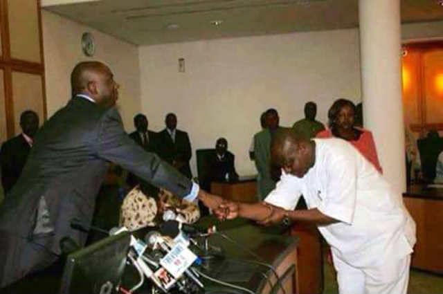 Governor Nyesom Wike Of Rivers State bows before RT Hon Chibuike Rotimi Amaechi