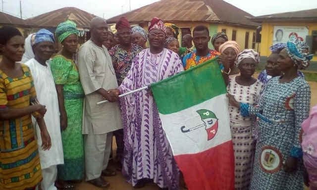 Hon Sina Adeniyi led hundreds of supporters to join PDP