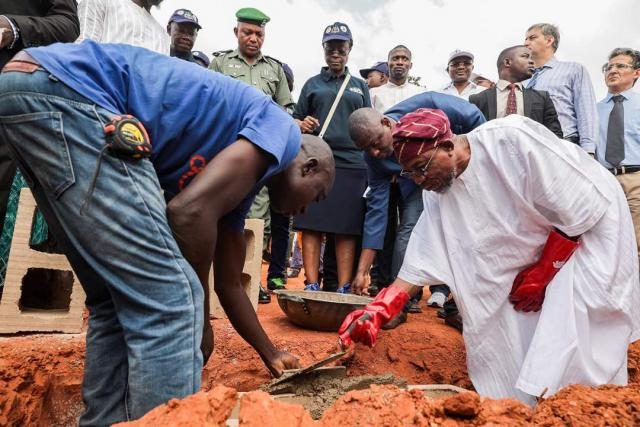 Osun State Governor Rauf Aregbesola laying foundation of a water scheme in Ilesa on Monday 18 December, 2017
