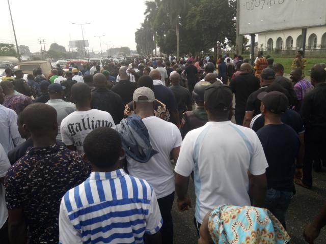 Thousands of Rivers State Residents protest to back SARS