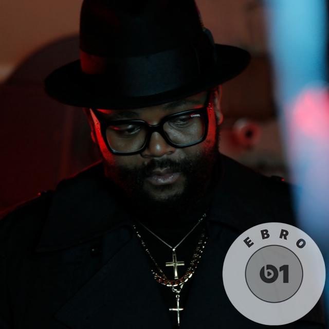 Award winning Afro Pop artist Sjava