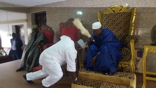 Hon Ladi Adebutu, a Chieftain of Aiyetoro Kingdom, pays a courtesy call on the Alaye of Aiyetoro, HRM Oba Azeez Adelakun