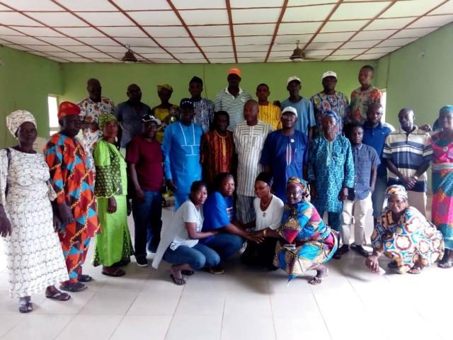 Sunday Solarin: Consultation and Resolution 4 Omooba Sunday Solarin with ward 2 executive officers and leaders