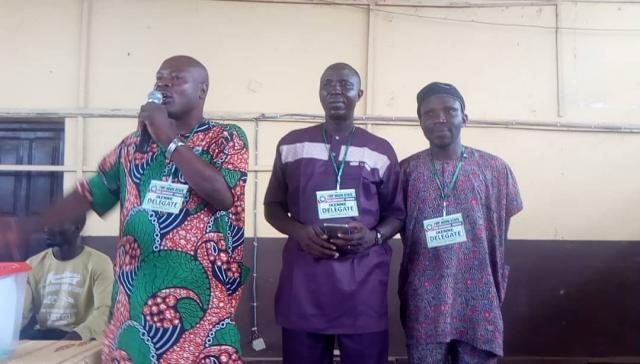 Ikenne Local Government PDP Chairman, Alhaji Kamarudeen Ariyo with Omooba Sunday Solarin and Prince Sayo Sonuga, Ikenne LG PDP Secretary during the congress