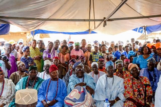 Ogun PDP Gubernatorial Candidate, Hon Ladi Adebutu's Ward-to-Ward Campaign in Ijebu North-East LG