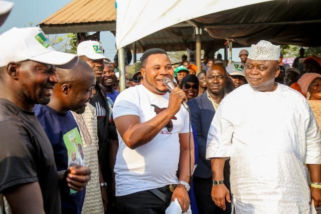 Ogun PDP Gubernatorial Candidate, Hon Ladi Adebutu's Ward-to-Ward Campaign in Ijebu North-East LG