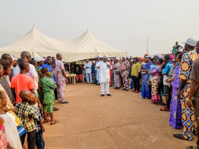 Hon Adebutu at Oja Aro in Ogere...says Solarin is the best candidate for Ikenne LG