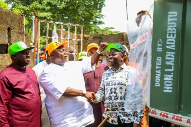 Hon Ladi Adebutu donates 500KVA Transformer to the Mechanic Village in Makun, Sagamu Remo