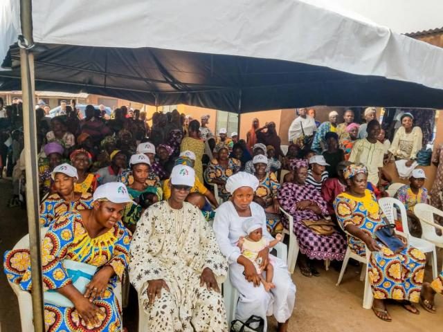 Party Faithfuls at Omooba Sunday Solarin Campaign Rally in Ogere's Morning Market