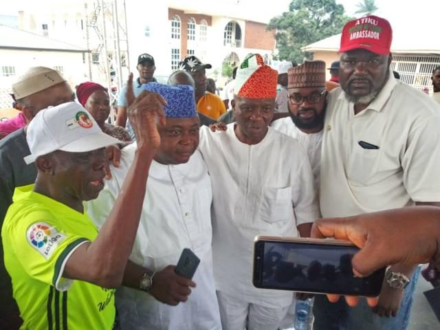 Hon Ladi Adebutu with supporters at Abeokuta Court