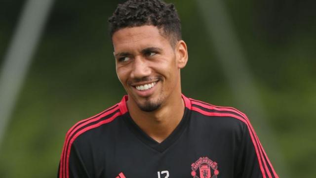 Robbers Should Find A More Meaningful Way To Live Their Lives - Smalling 1 Chris Smalling
