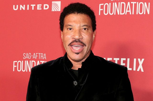 Lionel Richie Back Home After 3-Day Hospitalization Lionel Richie Back Home After 3-Day Hospitalization