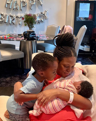 Dolapo Oni and her children