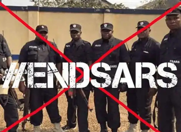 Policeman Threatens to Murder Protesters Amidst Operation #EndSARS 1 Operation #EndSARS