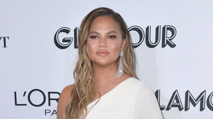 Chrissy Teigen Flaunts Her Newly Born Daughter’s Face 1 Chrissy Teigen