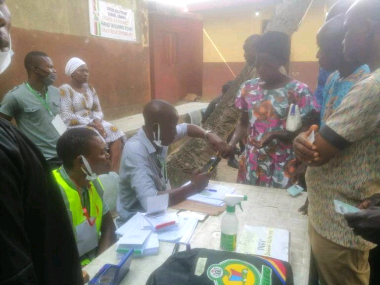 Lagos LG Elections: Card Readers Malfunctioning 1 Lagos LG Poll