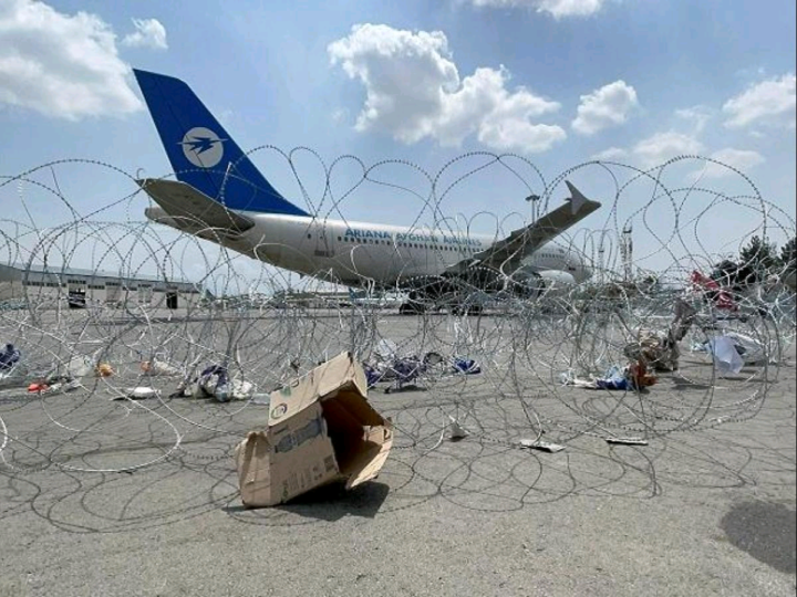 Commercial airplane at the Hamid Karzai International Airport