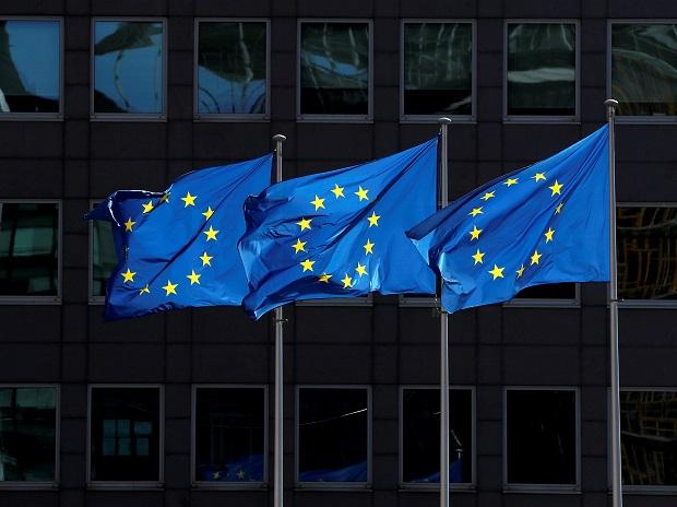 European Union Launches First Green Bond With Record Size, Demand 1 European Union Flag