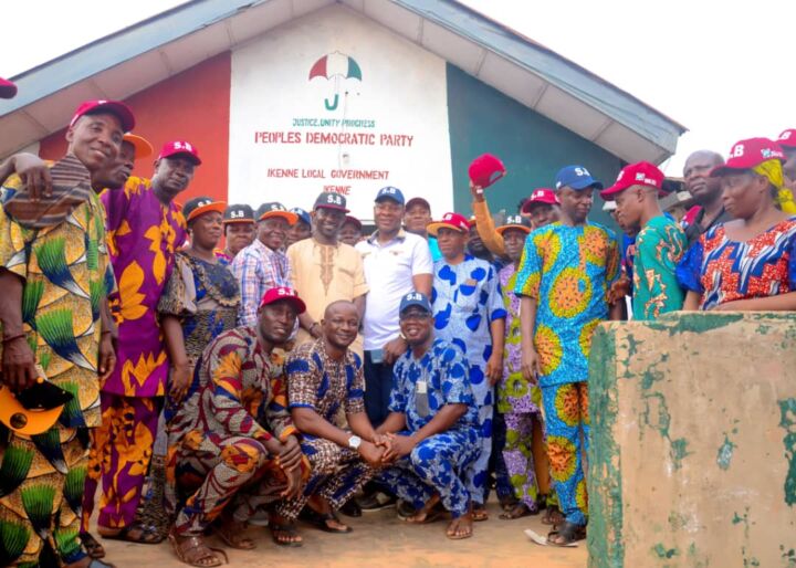 Ogun 2023: Ikenne LG Leaders back Adeniye's Aspiration for State Assembly 8 Hon Adeniye's Group photograph with the Ikenne LG Executives.