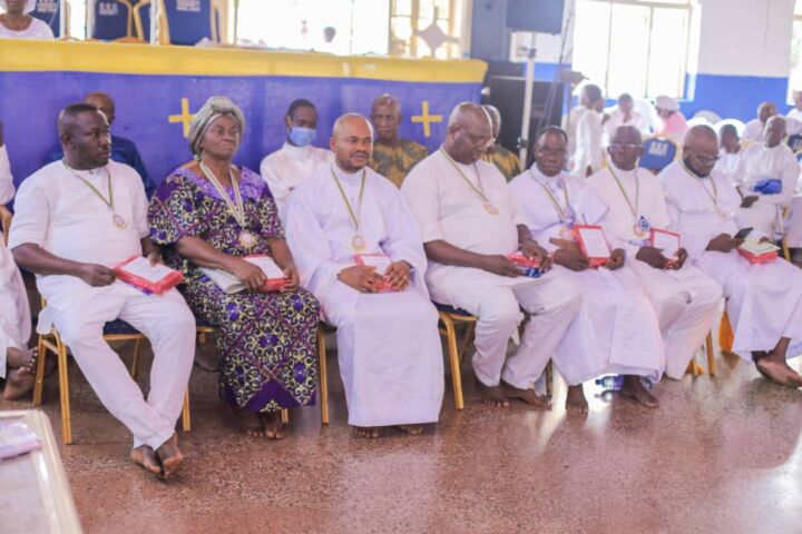 Asiwaju Bolarinwa Oluwole and other title holders.