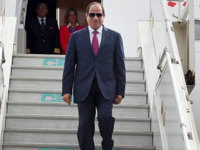 Egypt's President al-Sisi heads to Qatar for 1st visit after 4-yr row 1 President of Egypt, Abdel Fattah el-Sisi