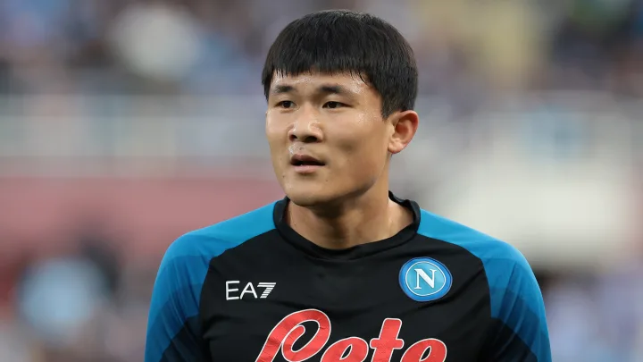 MUFC Should Sign Kim Min-Jae If He Is Willing To Fight For His Spot - Paul Parker 1 Kim Min-Jae
