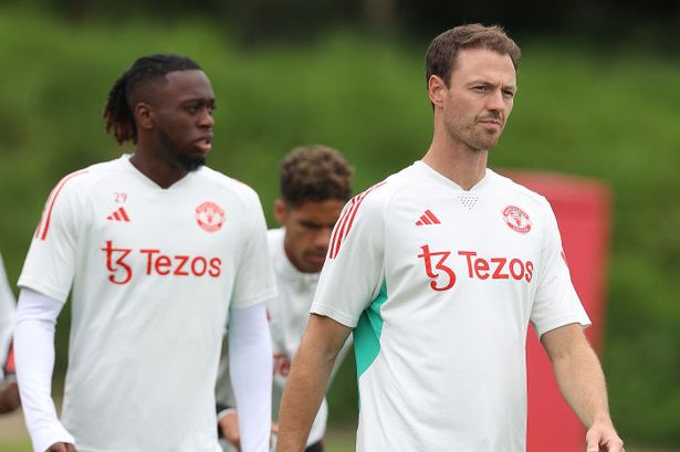 It Has Been Tough To See People Lose Their Jobs At Old Trafford - Evans 1 Jonny Evans