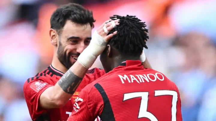 Mainoo And Bruno Fernandes Are Fighting For One Spot In My Team - Amorim 1 Bruno Fernandes and Kobbie Mainoo